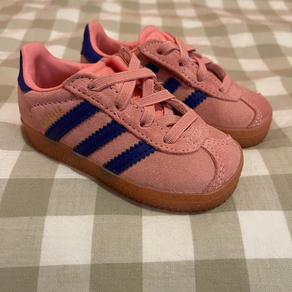 Adidas Kids Sneakers in Pink and Navy